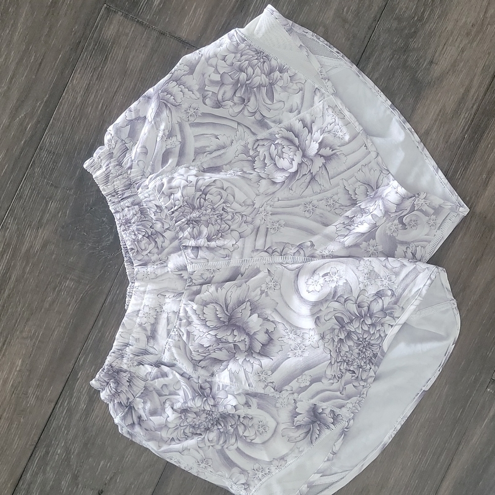 Lululemon  Size 6 Tall